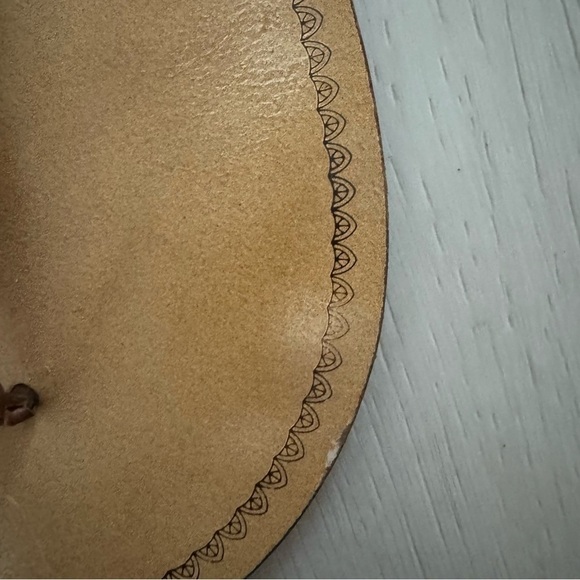 Urban Outfitters Tan Braided T-strap Sandals - Picture 4 of 6